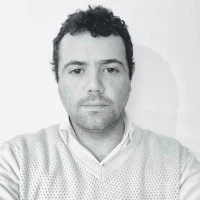 Peter Schneider · abogado fundador