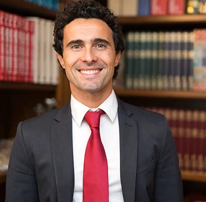 Peter Schneider · Fundador · Schneider Abogados