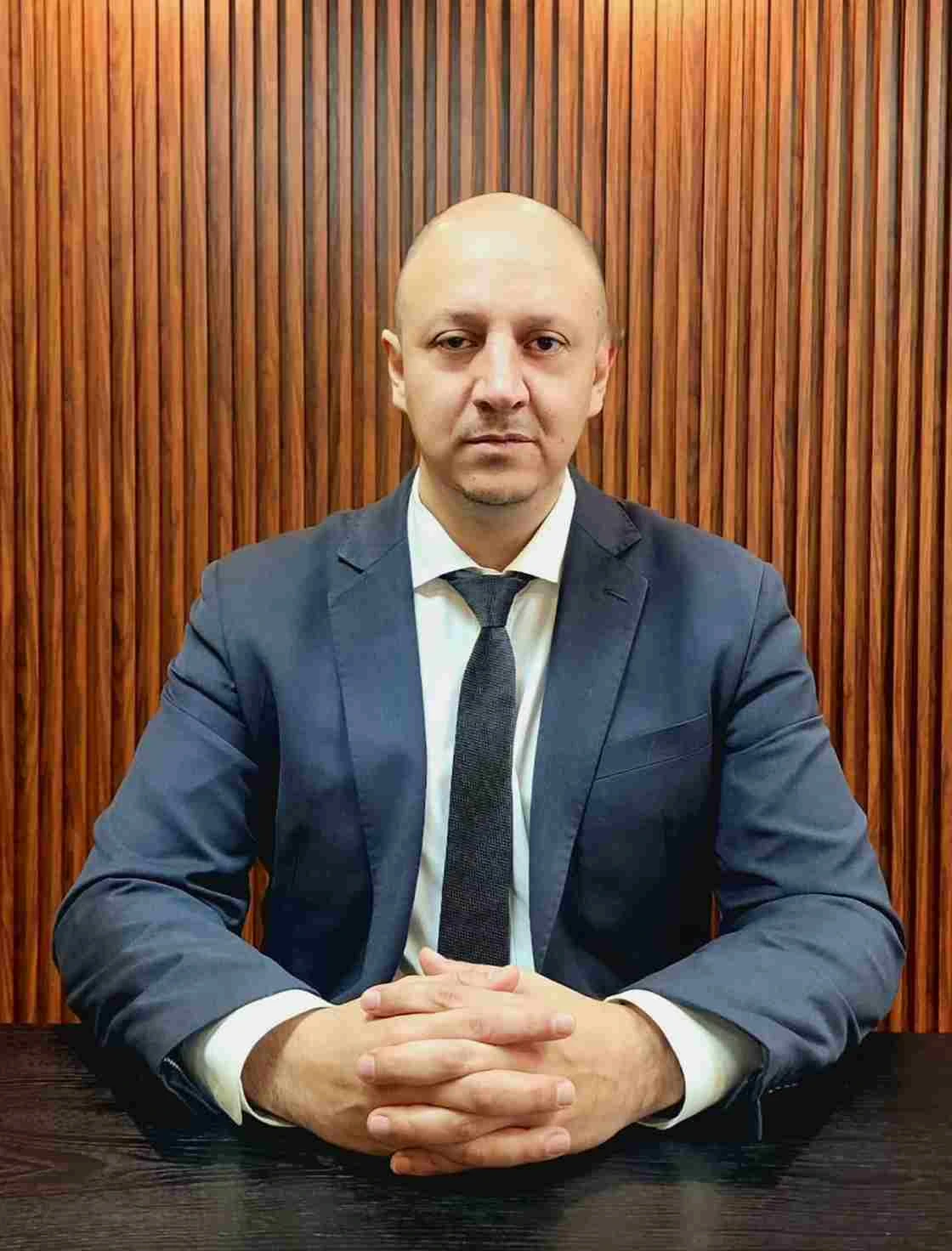 Cristóbal Santelices Estrada · Abogado especialista en Derecho Penal · Schneider Abogados